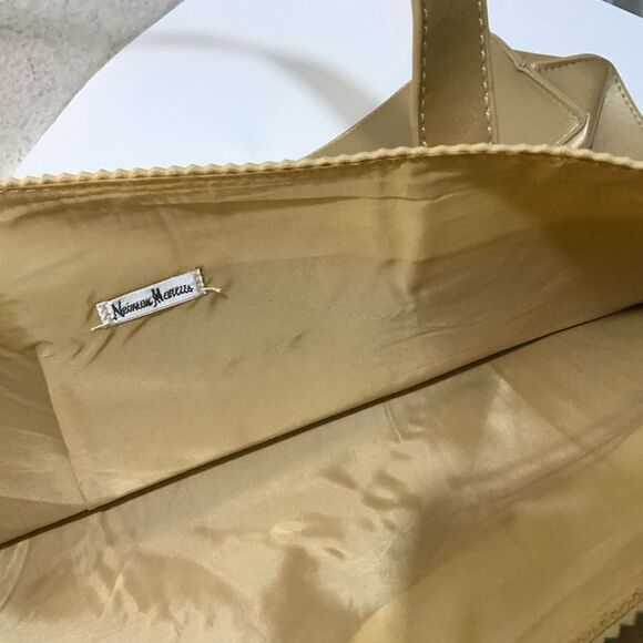 Neiman Marcus Gold Tote Bag - Picture 4 of 7